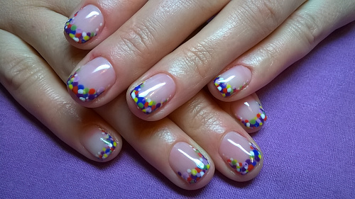 Маникюр "Фан френч", дизайн шеллаком